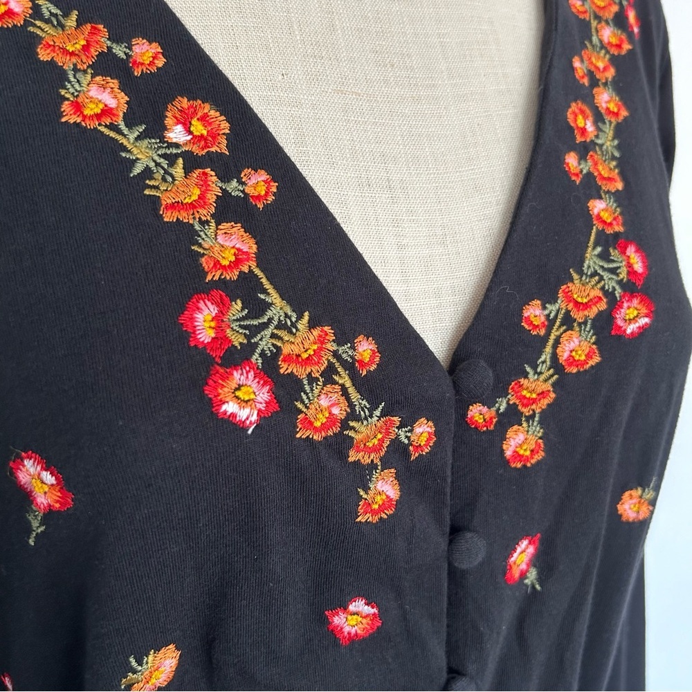 ASOS DESIGN button front embroidered tea jumpsuit in black - Picture 11 of 12